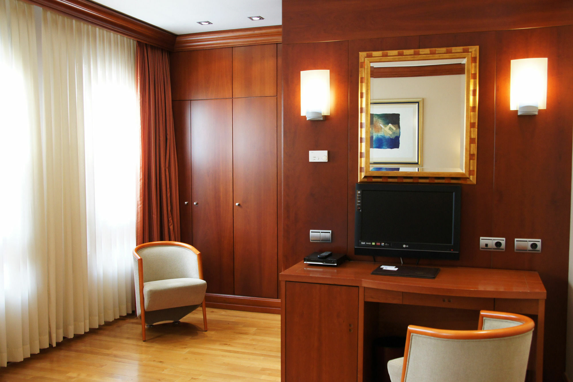 Hotel Amadeus Вальядолід Екстер'єр фото